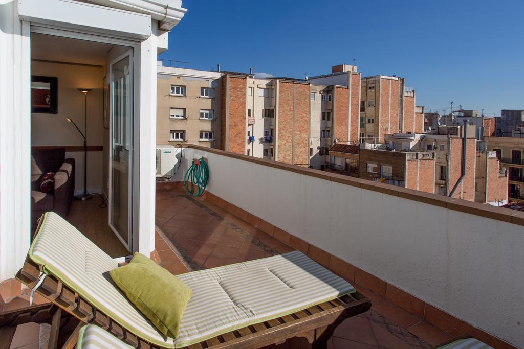 ברצלונה Gaudi Views Apartment מראה חיצוני תמונה