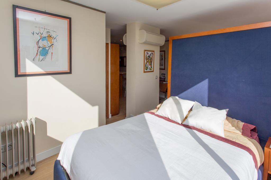 ברצלונה Gaudi Views Apartment מראה חיצוני תמונה