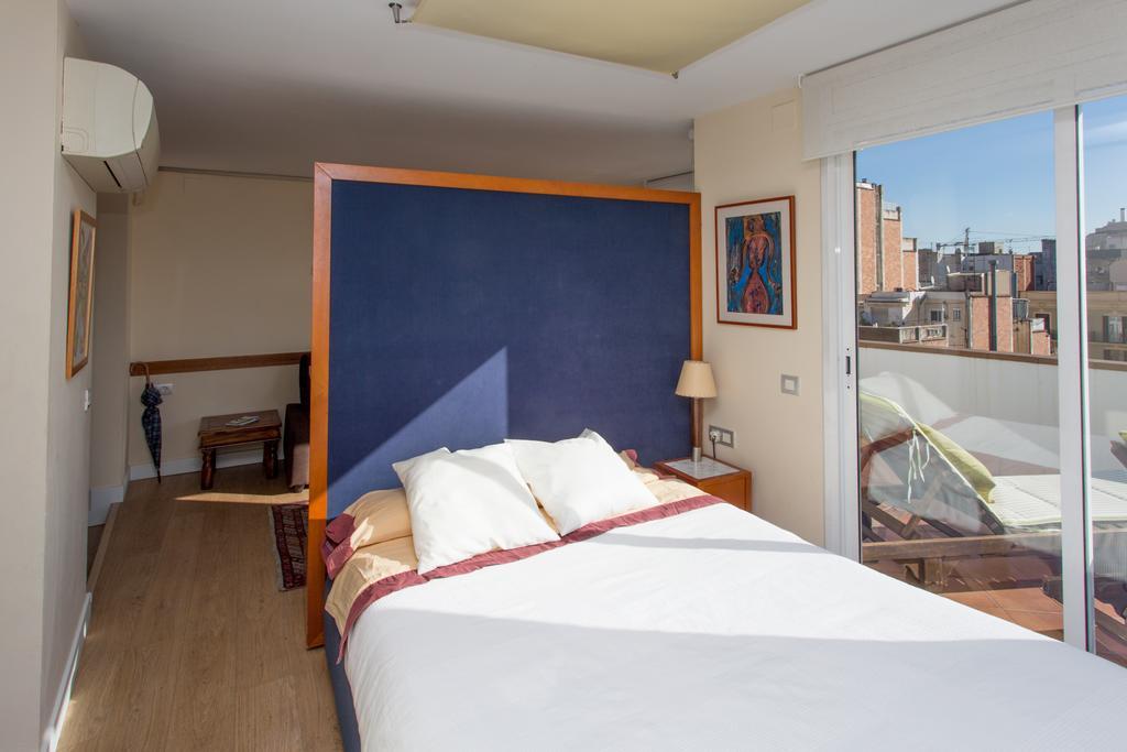 ברצלונה Gaudi Views Apartment מראה חיצוני תמונה