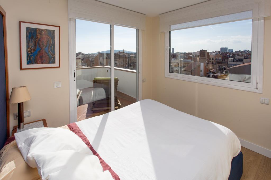 ברצלונה Gaudi Views Apartment מראה חיצוני תמונה